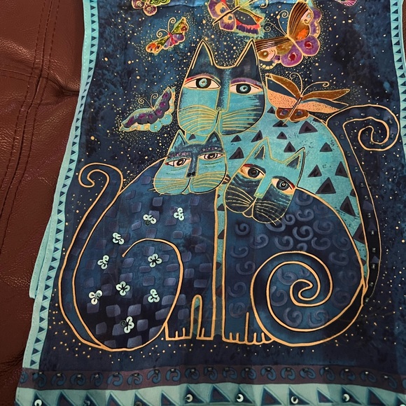 *Sold* Laurel Burch Indigo Cats and Butterflies 100% Silk Oblong Scarf 53 X 11! - Picture 8 of 12